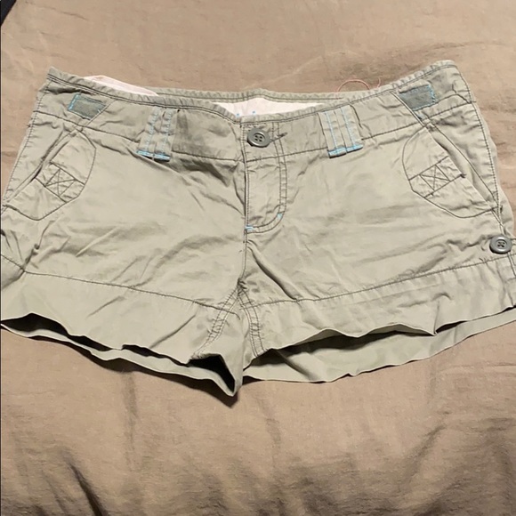 American Eagle Outfitters Pants - American Eagle Outfitters Shorts Size 4